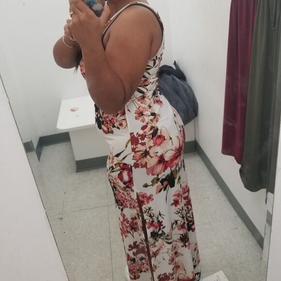 Dress - Picture 2 of 7